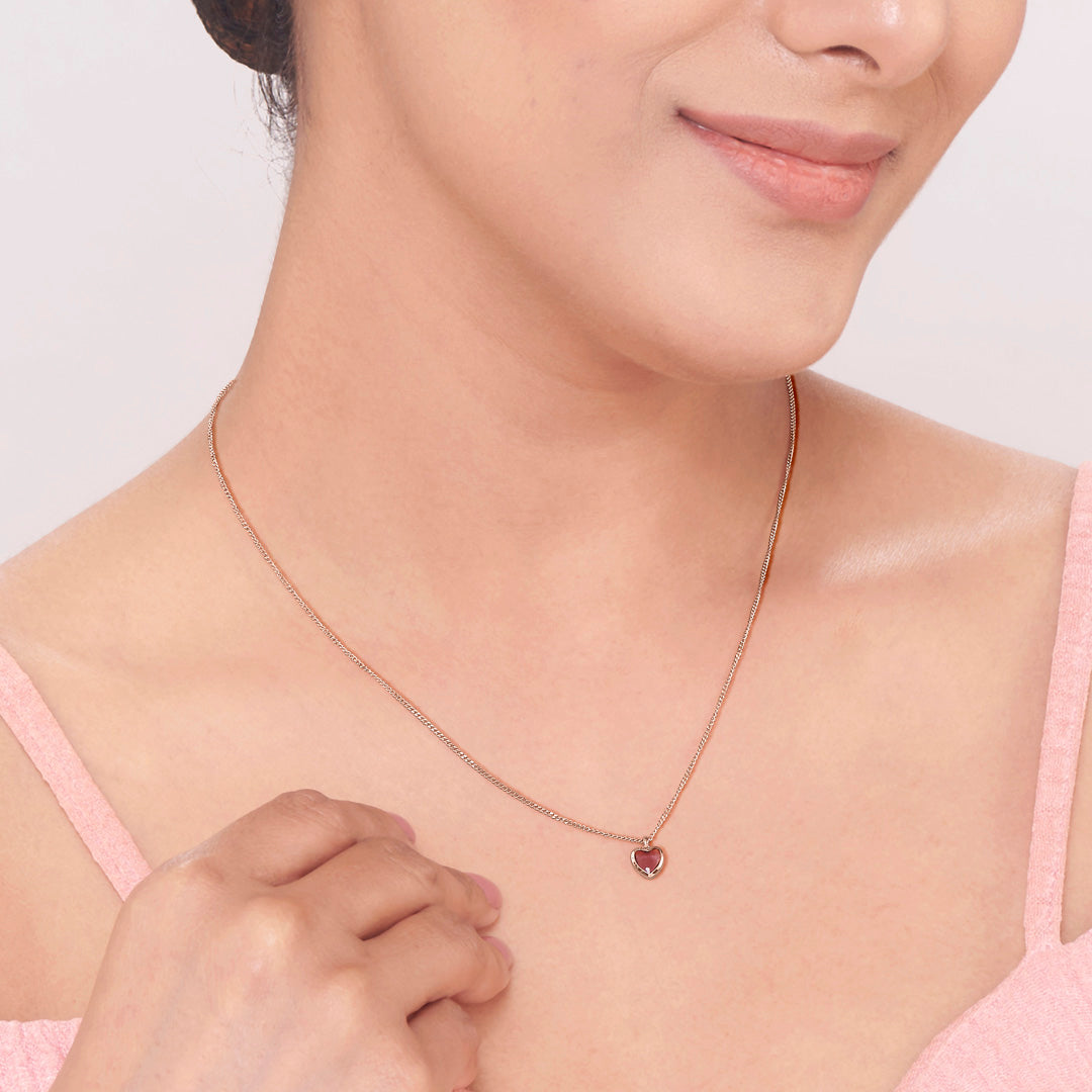 Love Weave Modern Gold Necklace