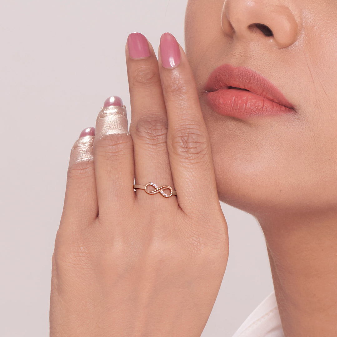 Orovia Knot Eternity Gold Ring