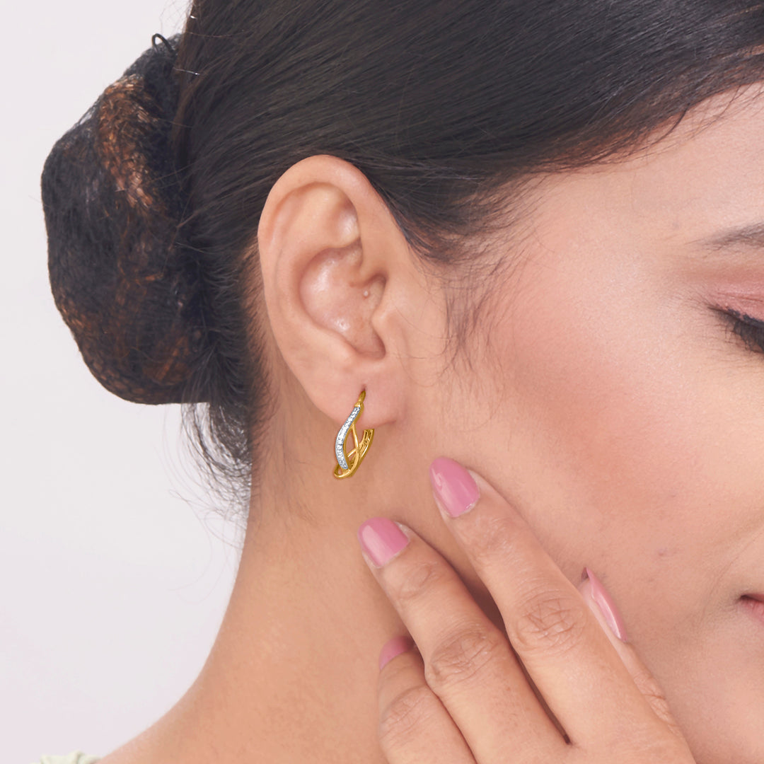 Spakling Bars Studs Gold Earring