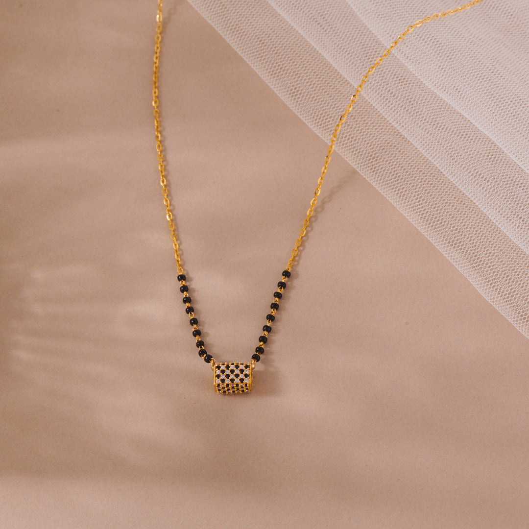 Soul String Gold Mangalsutra for Her