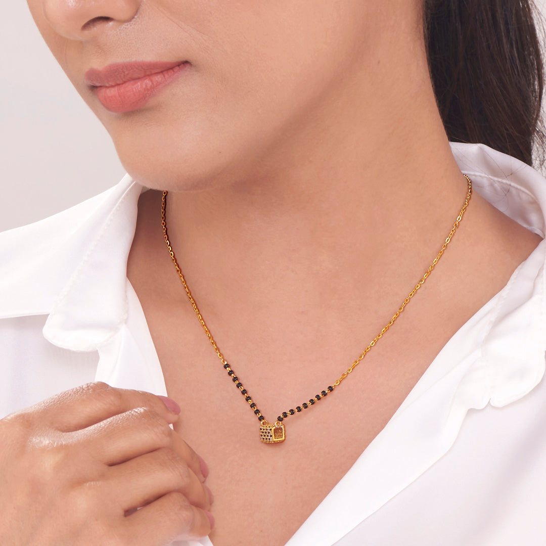 Soul String Gold Mangalsutra for Her
