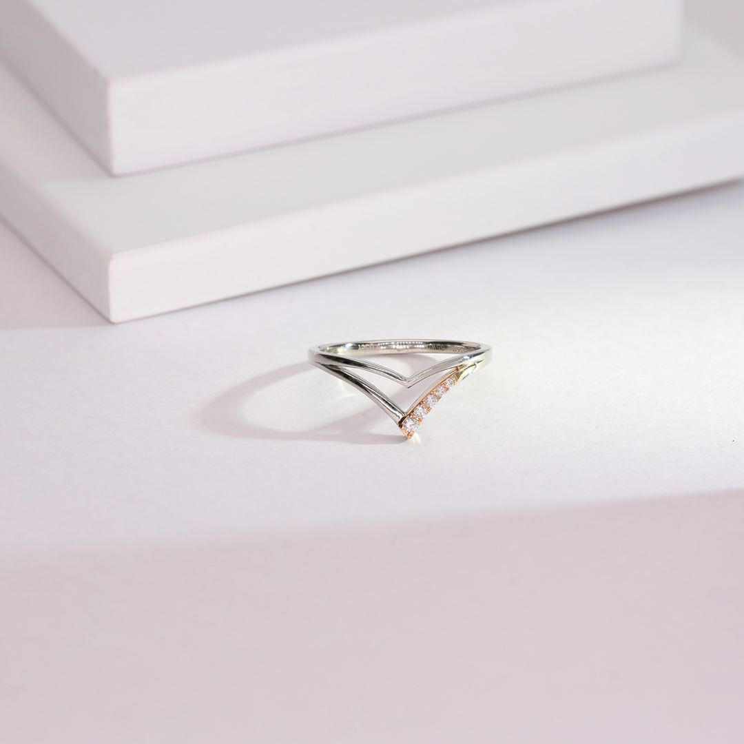 crescent verge platinum ladies ring