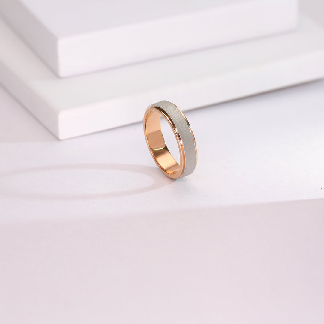 Platina Regalia Platinum Ladies Ring