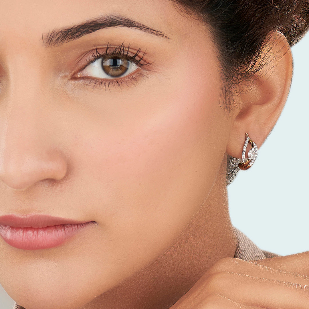 radiant waves yellow gold stud earring for woman