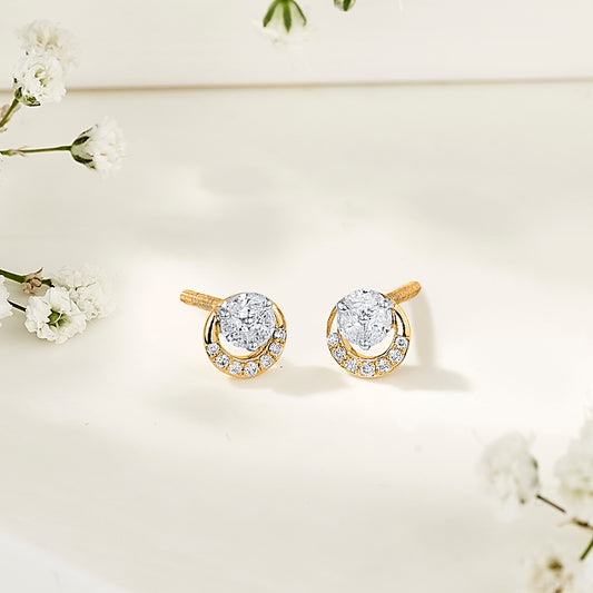 Golden Whirl Yellow Gold Stud Earring for Woman