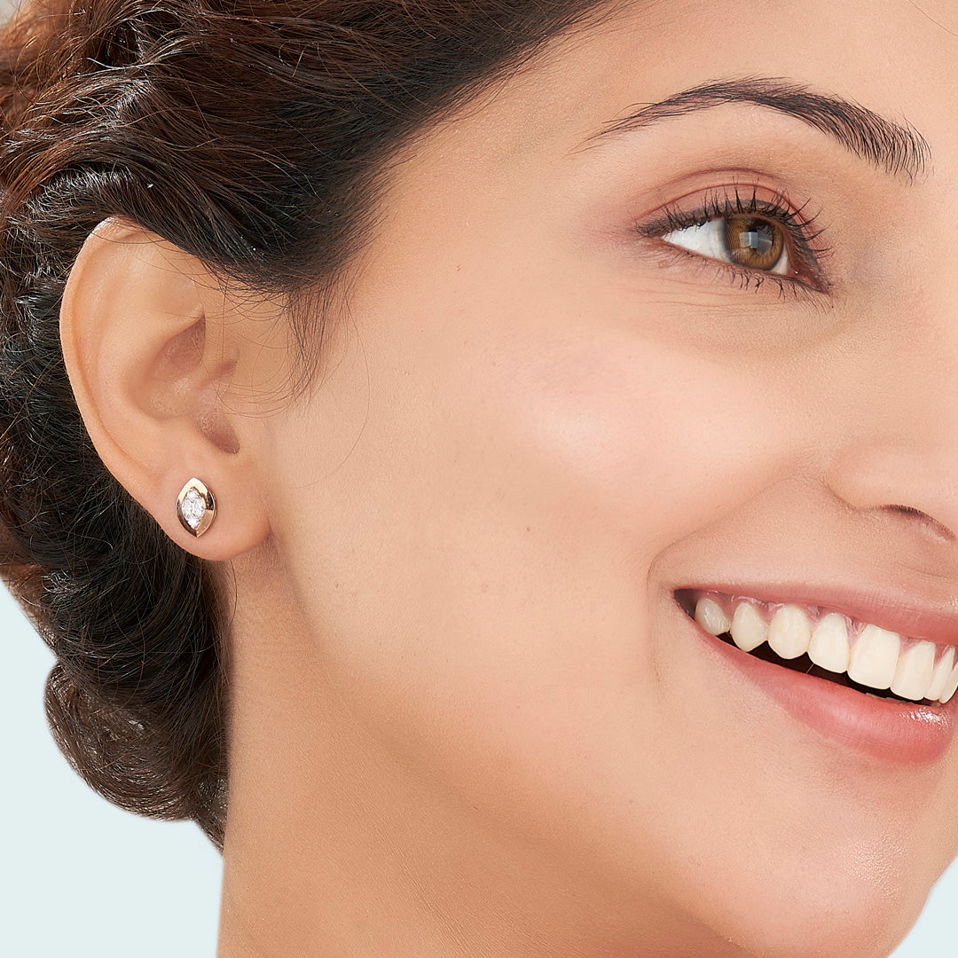 gilded vision rose gold stud earring for woman