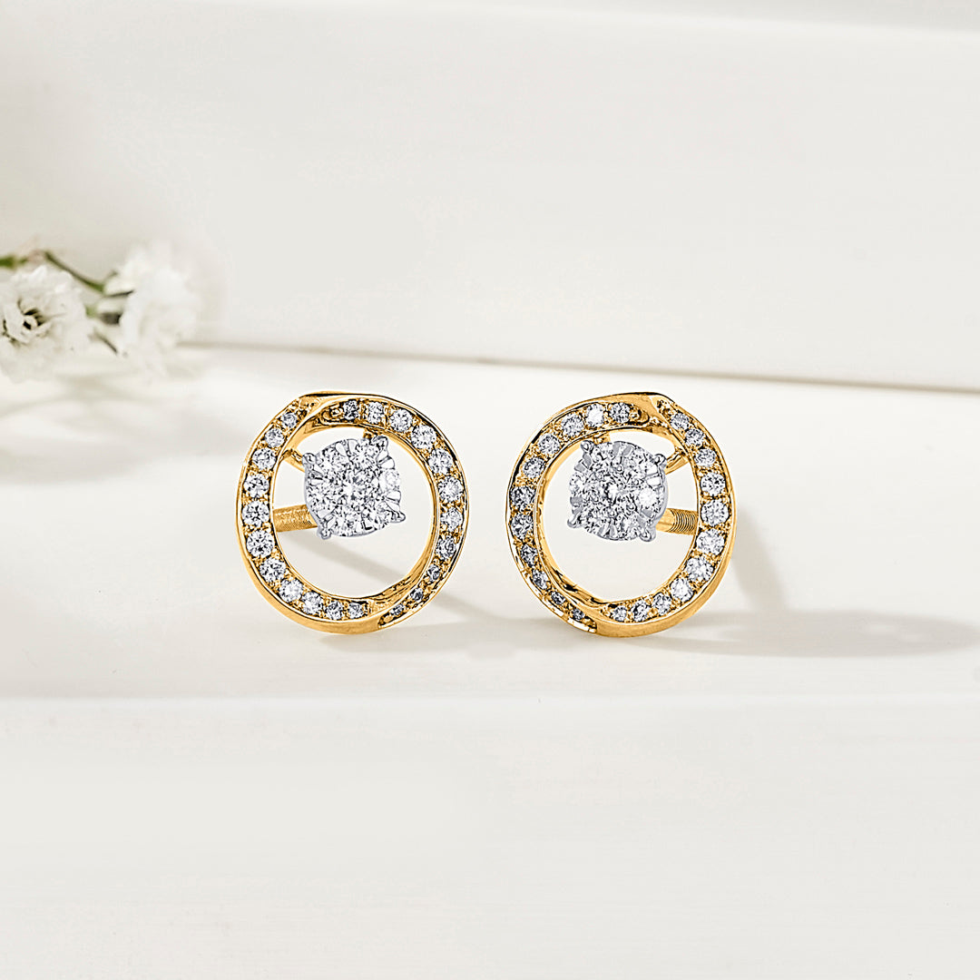 Opulent Radiance Gold & Diamond Stud Earring For Women