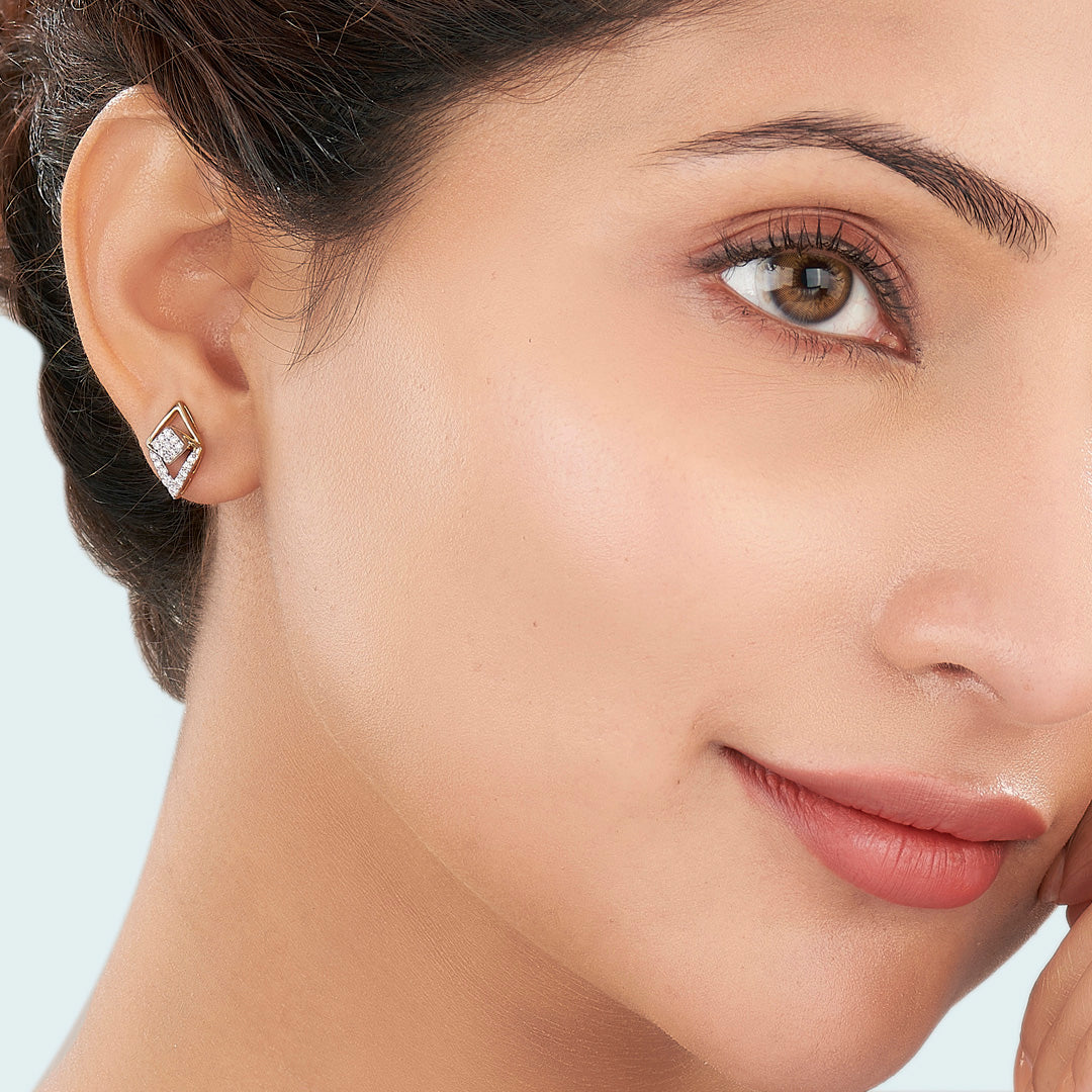 sparkle prism gold stud diamond earring for woman