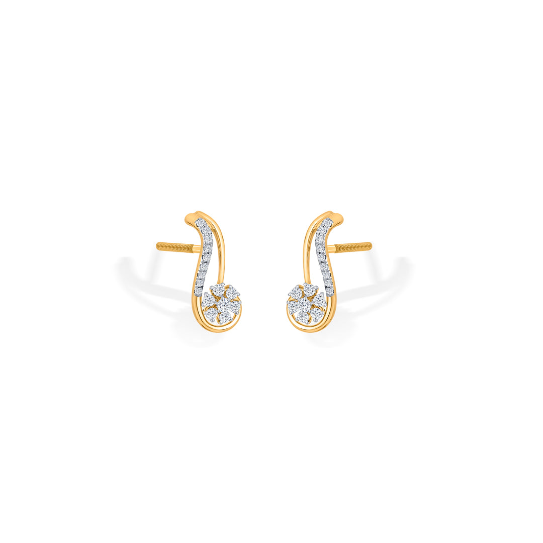curvy bloom gold stud diamond earring for woman