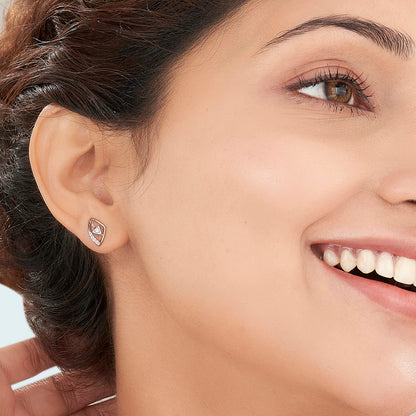 Evara Blink Gold Stud Diamond Earring