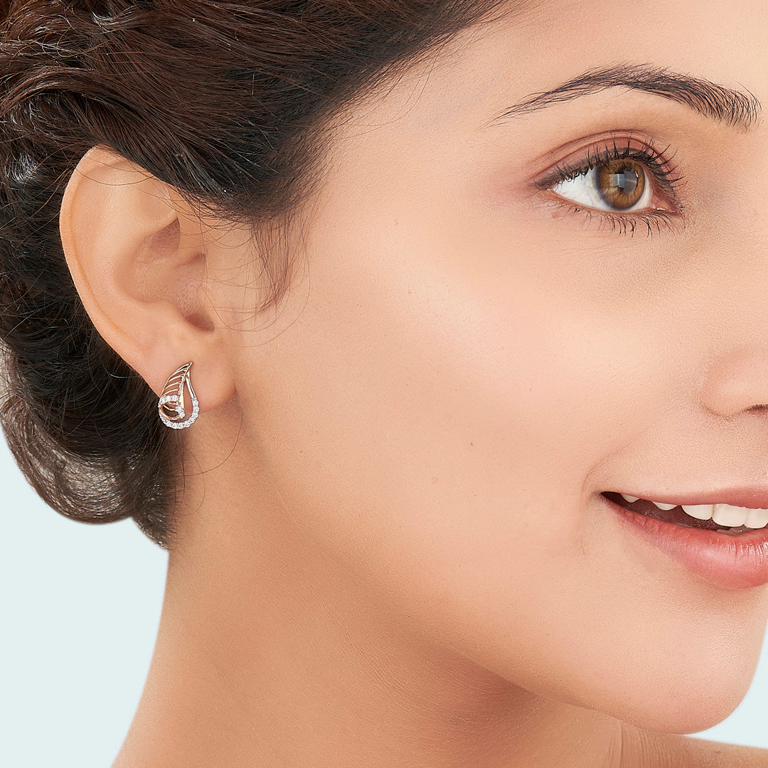 Lustrous Fern Rose Gold Stud Diamond Earring For Women