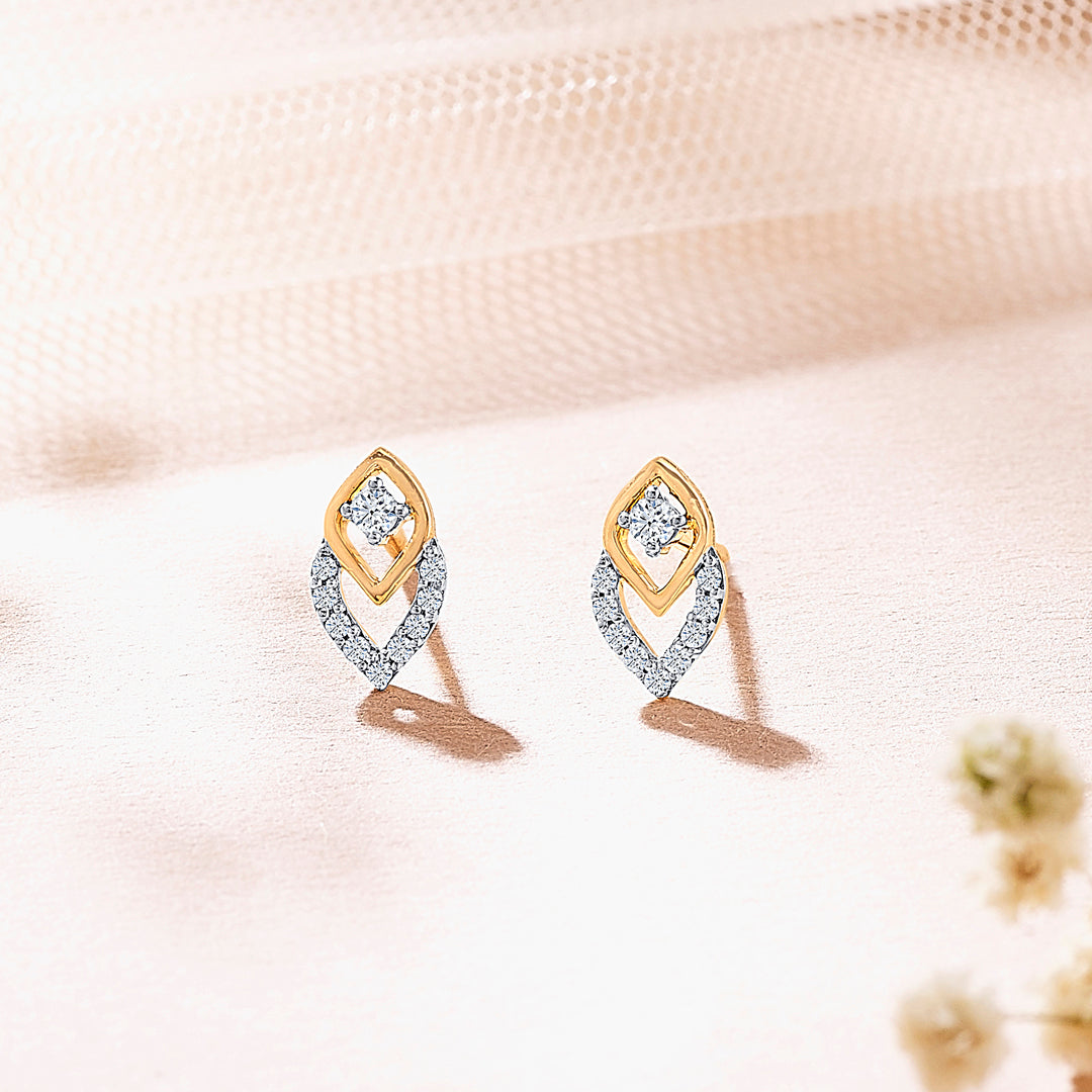 nano yellow gold & diamond stud earring