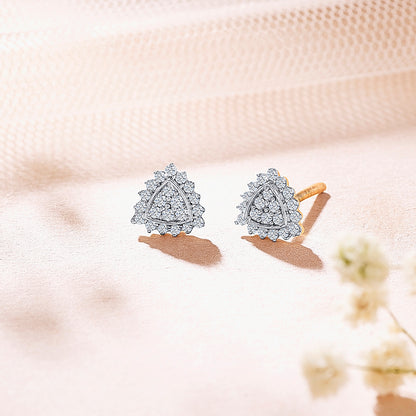 Tantalizing Yellow Gold & Diamond Stud Earring For Women