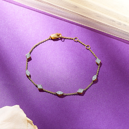 Elegant Yellow Gold & Diamond Flexible Ladies Bracelet