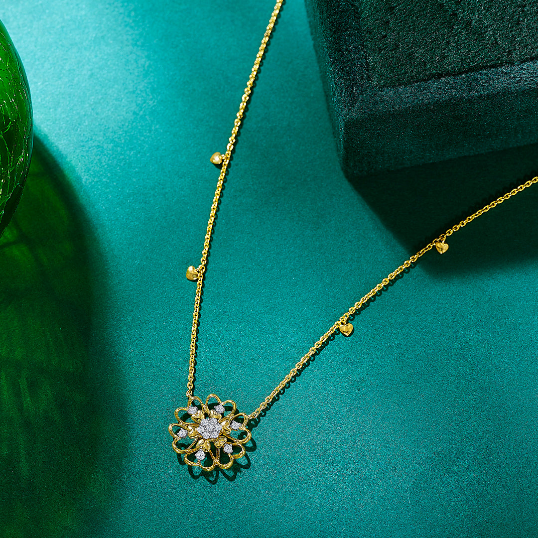 Flower-The-Heart Yellow Gold & Diamond Modern Necklace