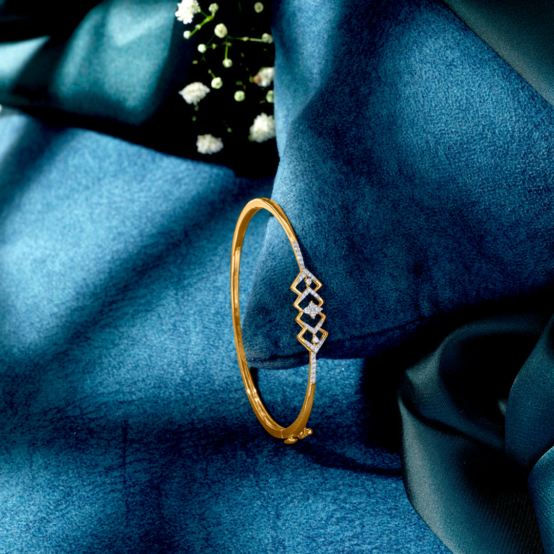 Contour Charm Gold & Diamond Bracelet For Women